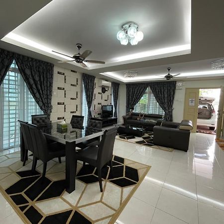3R D'Latania Senawang Hotel Seremban Buitenkant foto